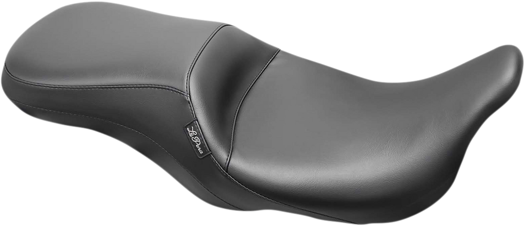 Outcast Seat - 2-Up - With Backrest - Smooth - Black - FL '08-'23